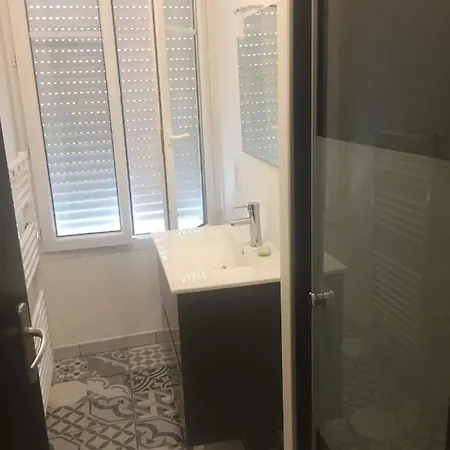 Apartment Duplex Au Coeur De Granville *